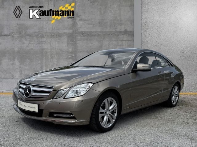 Beige Gebraucht 2012 Mercedes E350 Coupé | 14.980 € (Guter Preis) - Bild 1/4