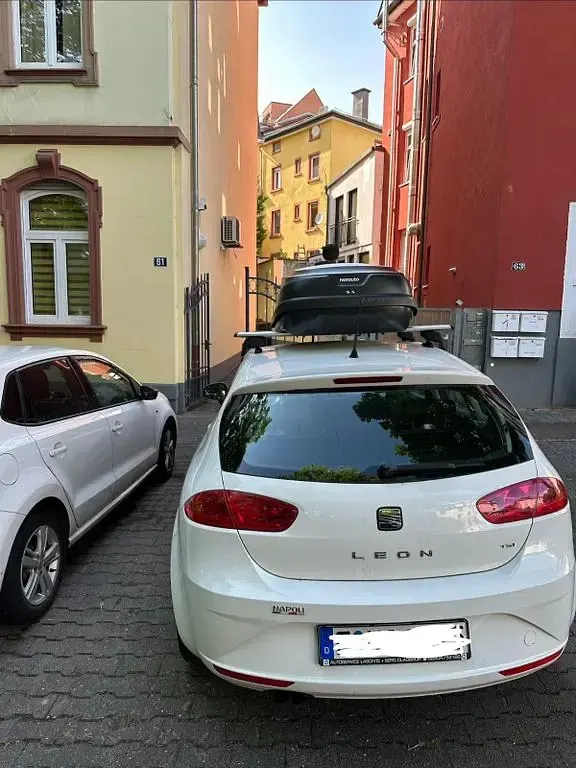 Gebraucht Seat Leon Ecomotive 105 PS (77 kW) 2012 Weiß Limousine