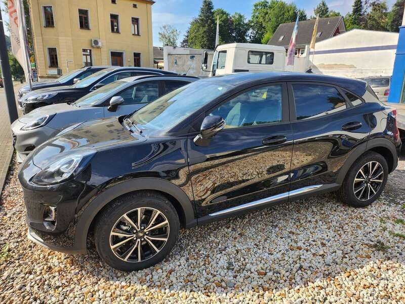 Obsidianschwarz metallic Neu 2024 Ford Puma Titanium SUV | 23.900 € (Guter Preis) - Bild 1/4