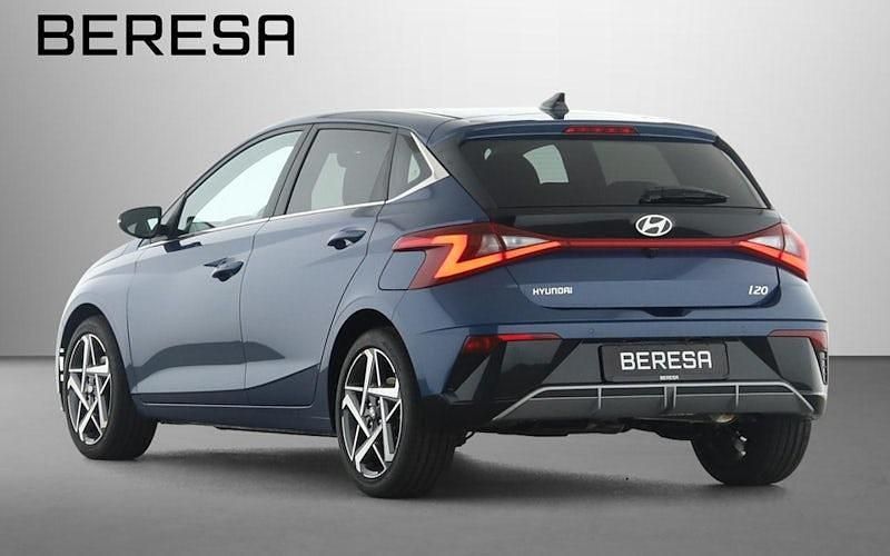 Neu Hyundai i20 Prime 101 PS (74 kW) 2025 Blau Limousine