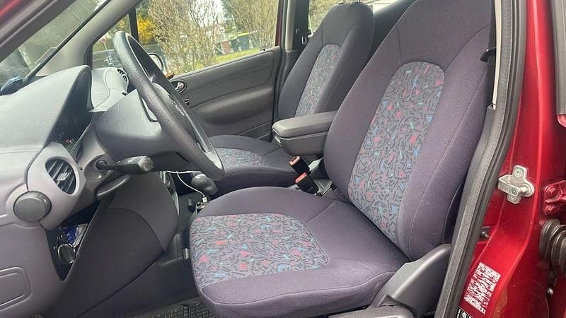 Gebraucht Mercedes A170 95 PS (69 kW) 2000 Rot Limousine