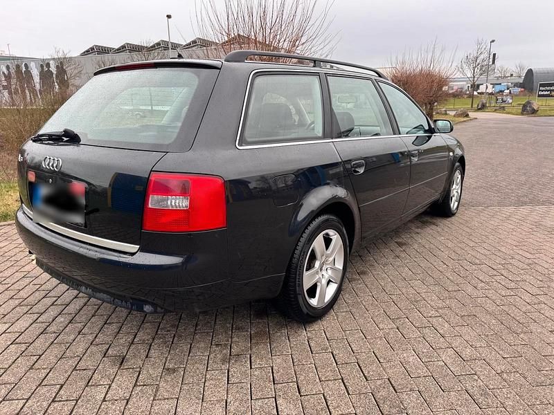 Gebraucht Audi A6 163 PS (119 kW) 2003 Schwarz Kombi