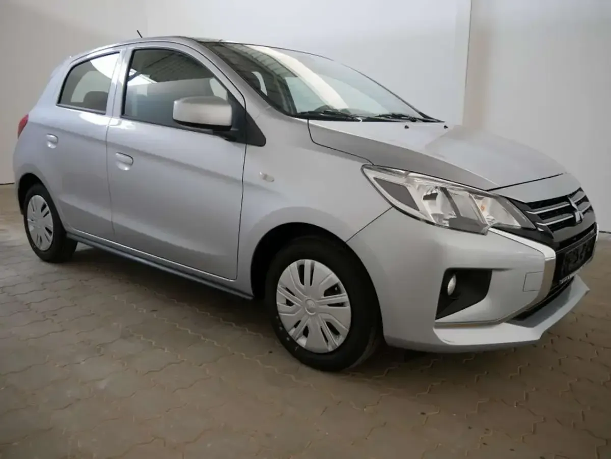 Gebraucht Mitsubishi Space Star Select 71 PS (52 kW) 2025 Coolsilber Kleinwagen