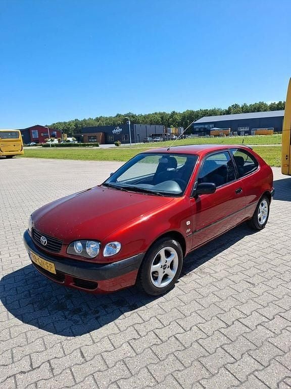 Gebraucht 2001 Toyota Corolla Terra Limousine | 1.950 € - Bild 1/4