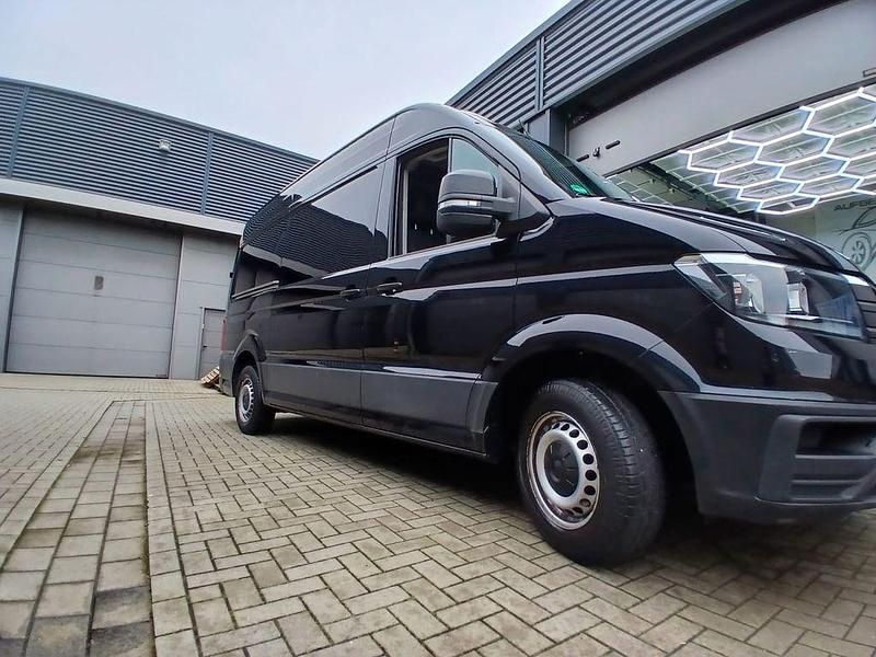 Second-hand VW Crafter 102 CP (75 kW) 2017 Negru Van