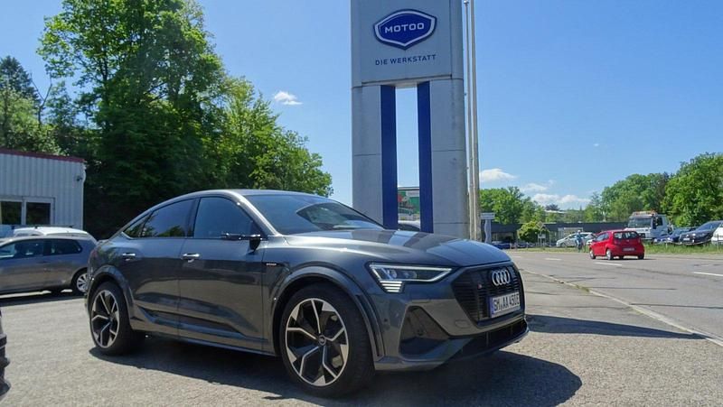 Gebraucht Audi e-tron Ambiente 369 kW (503 PS) 2021 Grau SUV