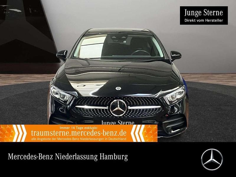 Schwarz Gebraucht 2022 Mercedes A250 AMG Limousine | 25.390 € (Guter Preis) - Bild 1/3