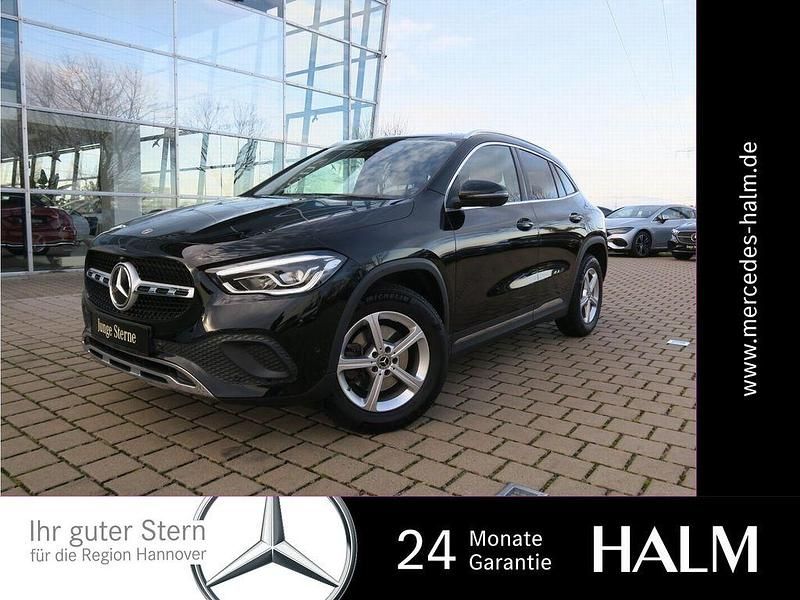 Schwarz Gebraucht 2021 Mercedes GLA200 Progressive SUV | 31.900 € (Fairer Preis) - Bild 1/4