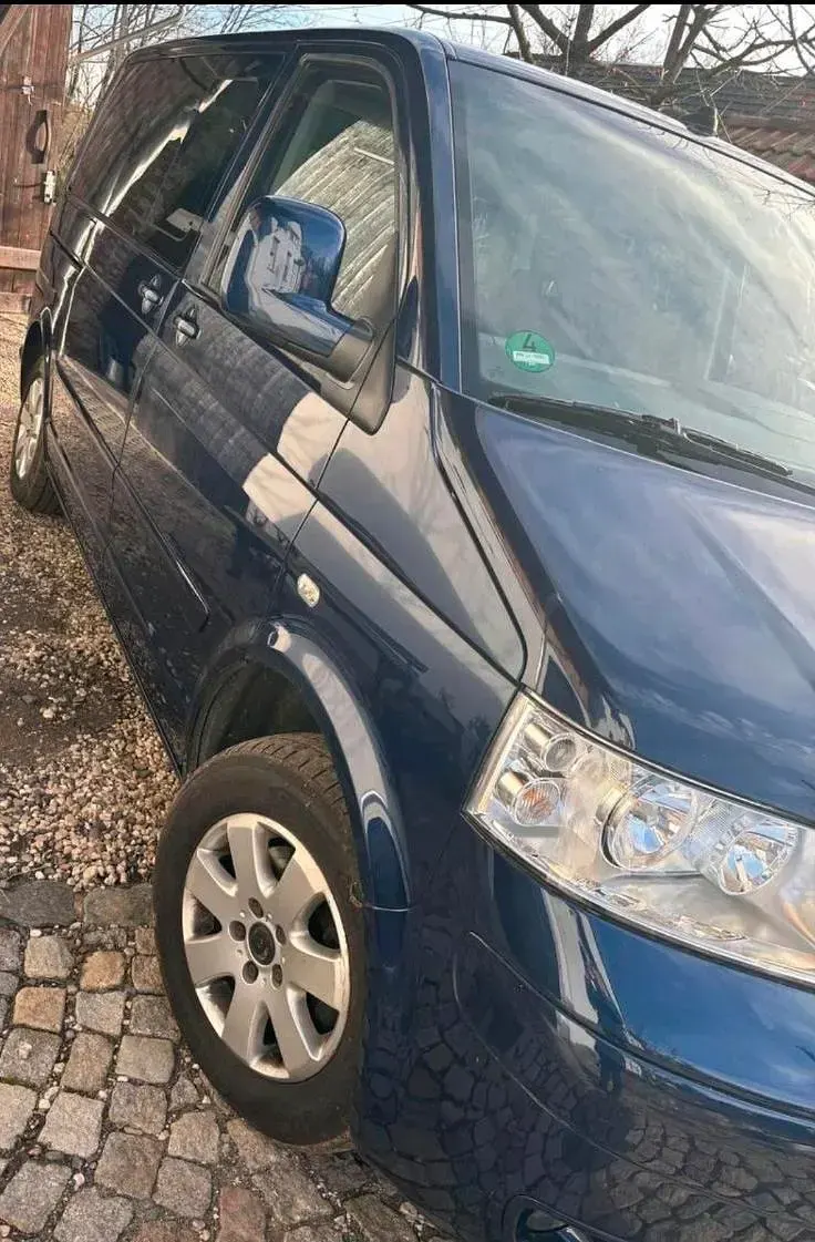 Gebraucht VW Multivan 131 PS (96 kW) 2006 Blau Van / Kleinbus