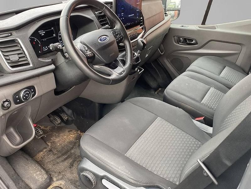 Gebraucht Ford Transit Trend 131 PS (96 kW) 2023 Weiß Abholung