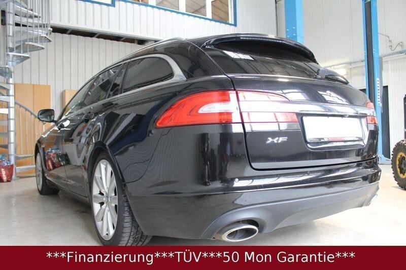 Gebraucht Jaguar XF Sportbrake 200 PS (147 kW) 2013 Schwarz Kombi