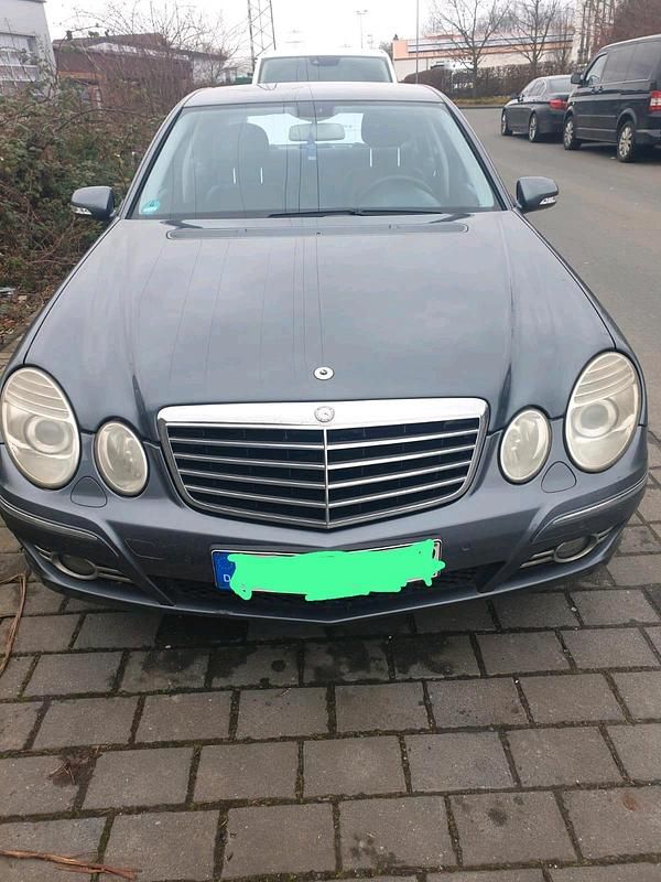 Gebraucht Mercedes E220 150 PS (110 kW) 2006 Grau Limousine