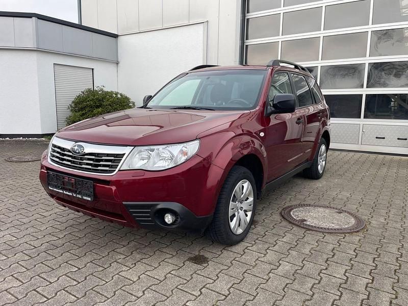 Gebraucht Subaru Forester Active 150 PS (110 kW) 2010 Rot SUV