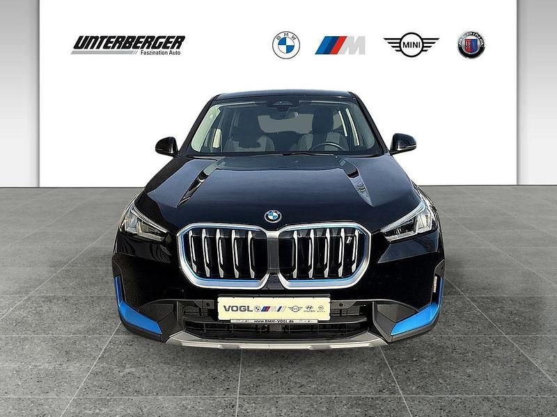 Gebraucht BMW iX1 Performance 200 kW (272 PS) 2023 Schwarz ii SUV