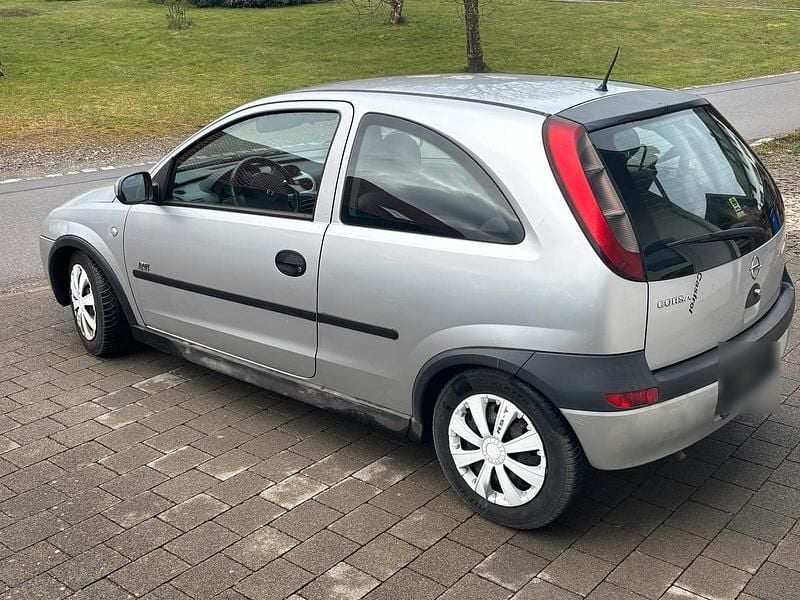 Gebraucht Opel Corsa 72 PS (52 kW) 2003 Silber Kleinwagen
