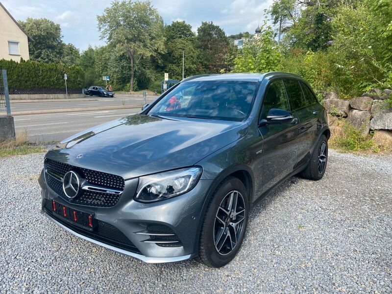 Grau Gebraucht 2019 Mercedes GLC43 AMG AMG SUV | 29.500 € (Fairer Preis) - Bild 1/4