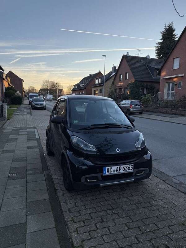 Schwarz Gebraucht 2012 Smart ForTwo Coupé Coupé | 4.500 € (Fairer Preis) - Bild 1/4