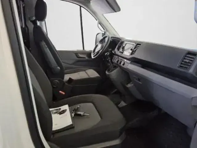 Używany VW Crafter 102 KM (75 kW) 2023 Biały Van