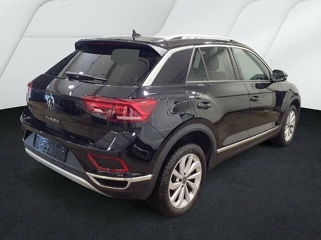 Gebraucht VW T-Roc Pro 150 PS (110 kW) 2024 Schwarz (deep black perleffekt) SUV