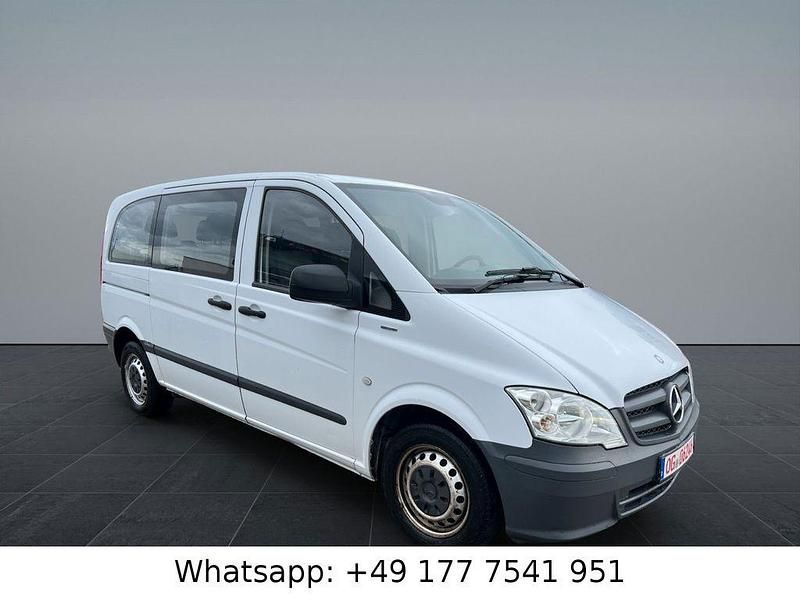 Weiß Gebraucht 2014 Mercedes Vito Van | 8.000 € - Bild 1/4