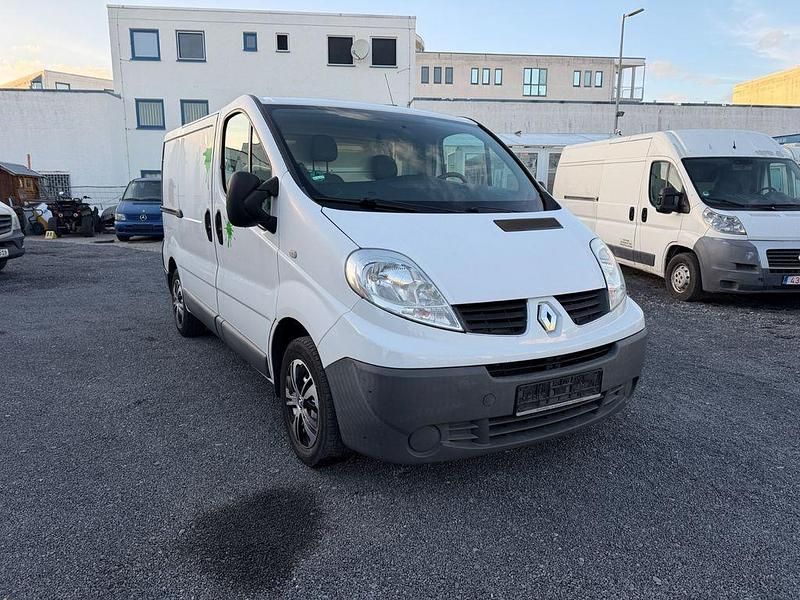 Gebraucht Renault Trafic 90 PS (66 kW) 2012 Weiß Van / Kleinbus