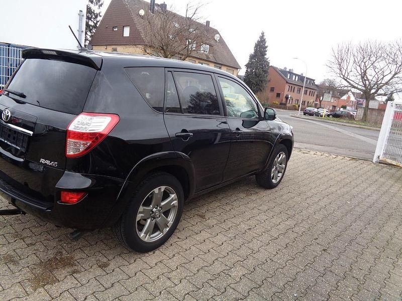 Gebraucht Toyota RAV4 Executive 150 PS (110 kW) 2011 Schwarz SUV