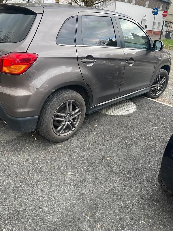 Gebraucht Mitsubishi ASX 150 PS (110 kW) 2010 Grün SUV