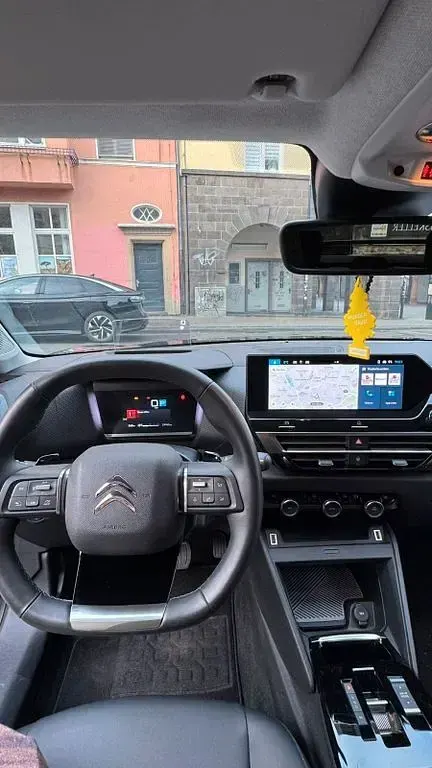 Gebraucht Citroën C4 PureTech 131 PS (96 kW) 2024 Schwarz SUV