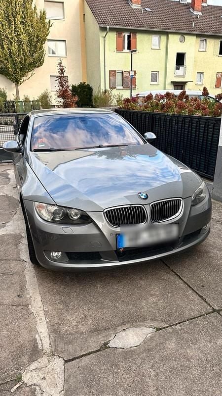 Grau Gebraucht 2009 BMW 325 Cabriolet Cabrio | 7.999 € (Fairer Preis) - Bild 1/4