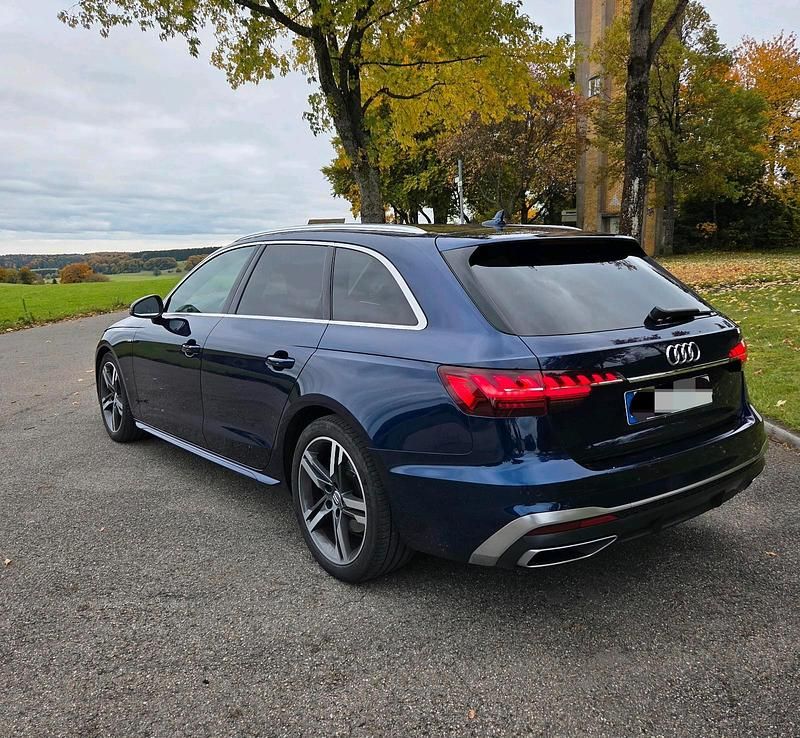 Gebraucht Audi A4 S-Line 190 PS (139 kW) 2019 Blau Kombi