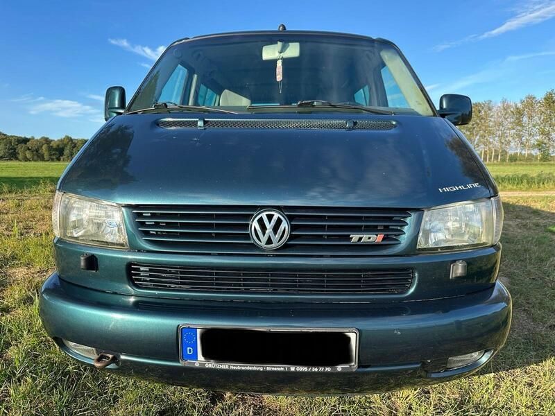 Grün Gebraucht 2002 VW T4 Highline Van | 22.300 € - Bild 1/4
