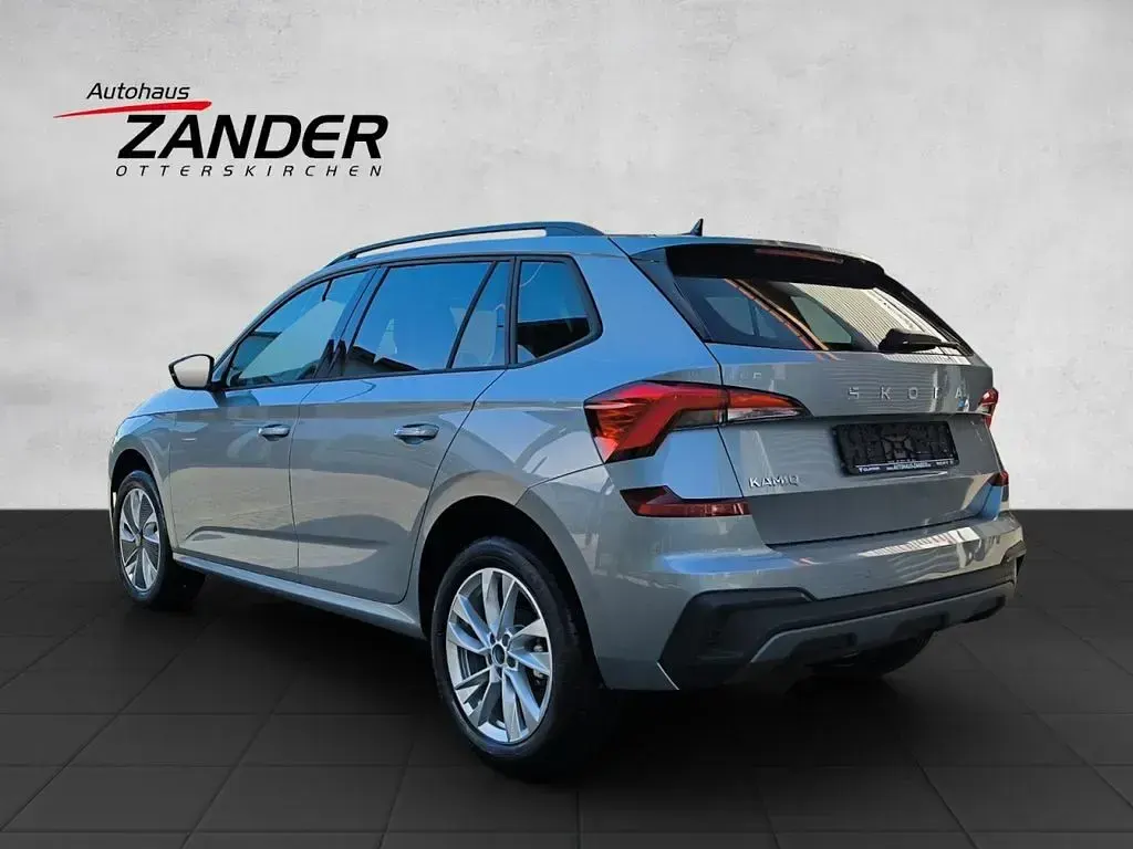 Neu Skoda Kamiq Selection 150 PS (110 kW) 2026 Smokey diamondsilber SUV