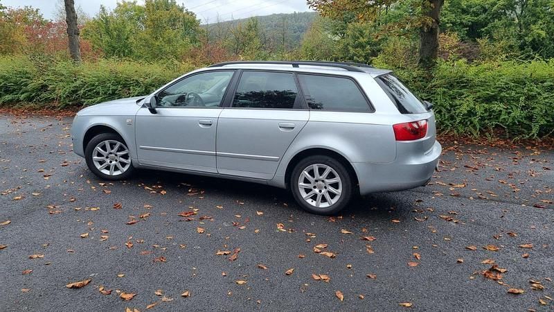 Silber Gebraucht 2011 Seat Exeo Kombi | 2.700 € (Guter Preis) - Bild 1/4