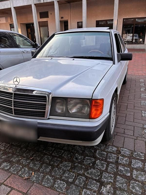 Gebraucht Mercedes 190 108 PS (79 kW) 1992 Weiß Limousine