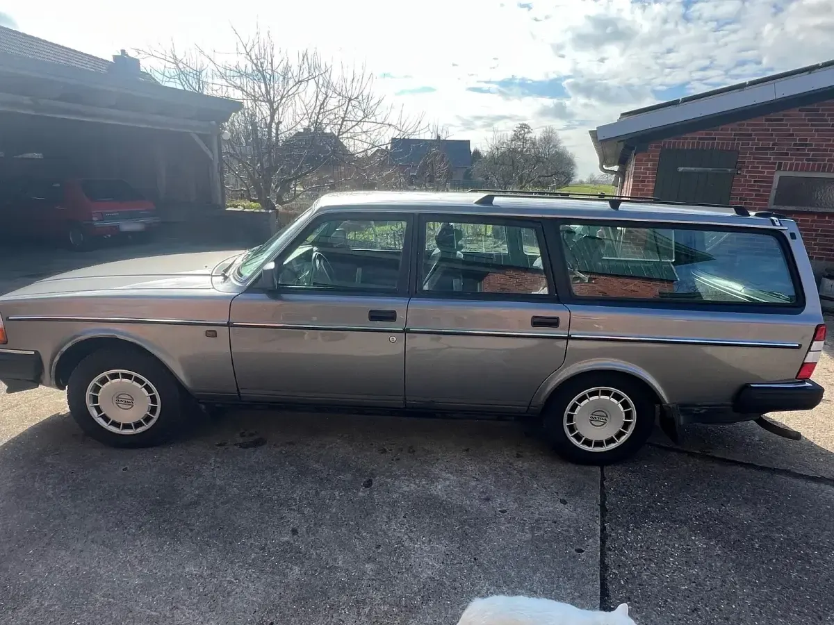 Gebraucht Volvo 245 115 PS (84 kW) 1991 Grau Kombi