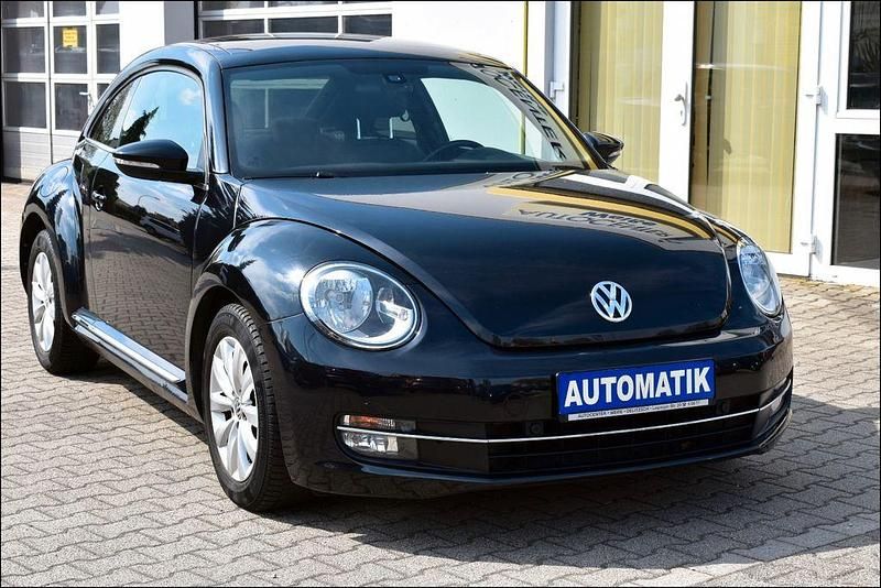 Gebraucht VW Beetle Design 105 PS (77 kW) 2014 Schwarz Kleinwagen