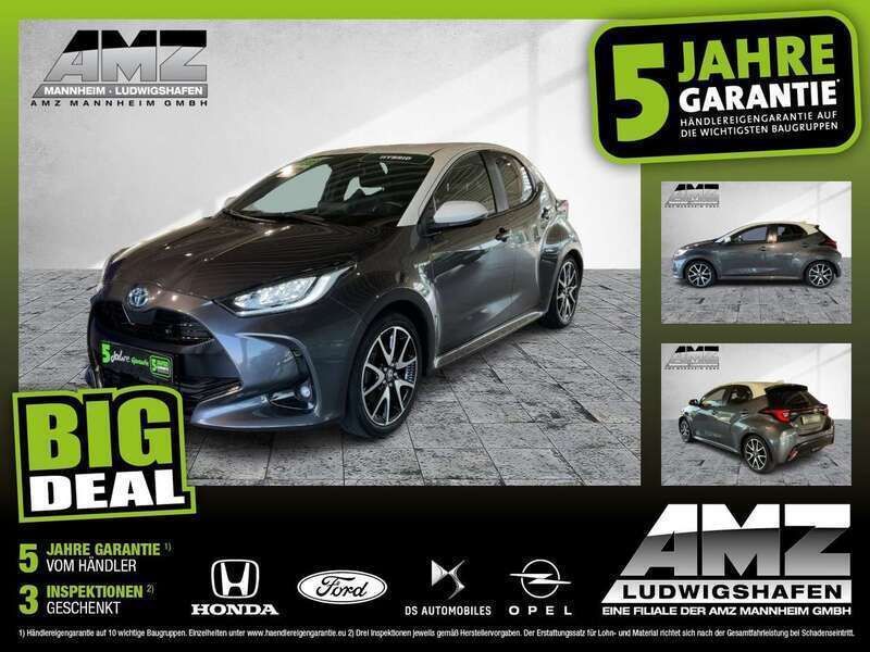 Grey metallic (1g3)/ white (05 Gebraucht 2021 Toyota Yaris Hybrid Style Limousine | 20.900 € (Fairer Preis) - Bild 1/4