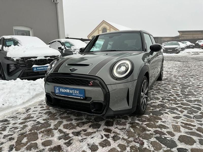 Gebraucht Mini Cooper S Classic 178 PS (130 kW) 2022 Grau Kleinwagen