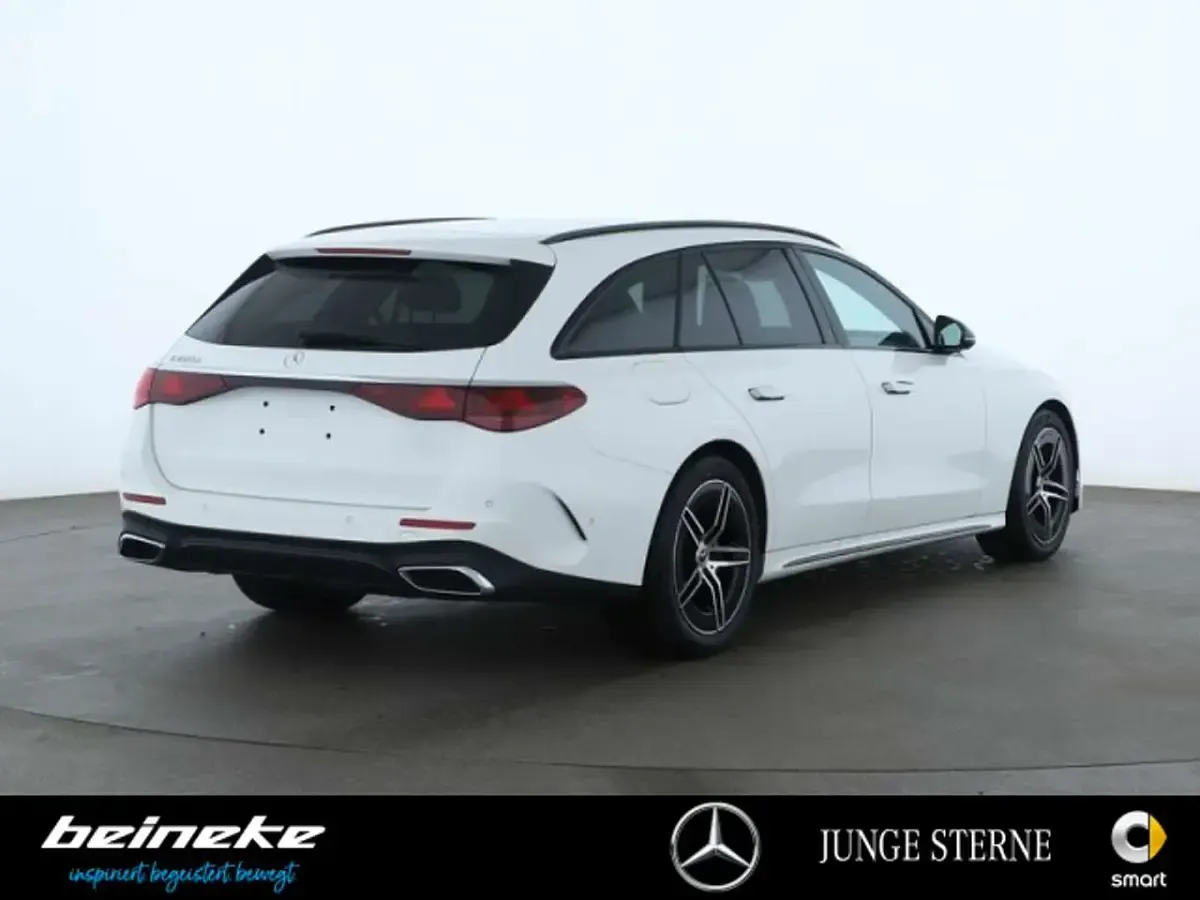 Gebraucht Mercedes E220 AMG 197 PS (144 kW) 2024 Weiß Limousine