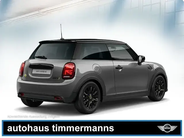 Usata Mini Cooper SE Classic 135 kW (184 CV) 2022 Grigio Utilitaria