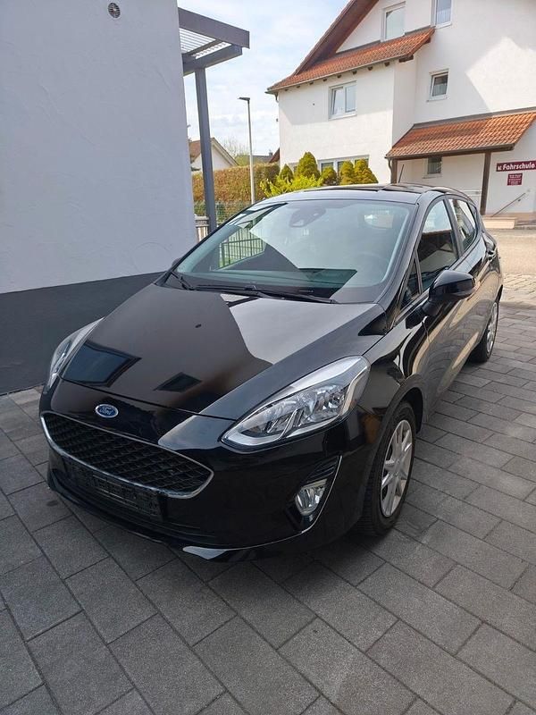 Gebraucht Ford Fiesta Active 101 PS (74 kW) 2019 Schwarz Kleinwagen