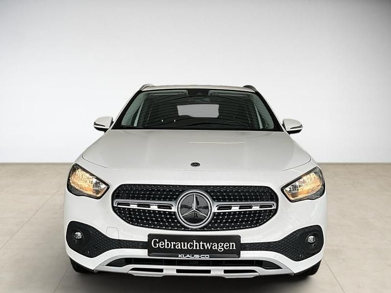 Gebraucht Mercedes GLA220 190 PS (139 kW) 2020 Weiß SUV