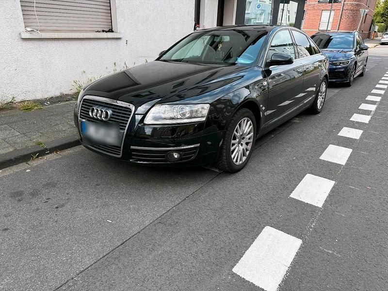 Usado Audi A6 170 HP (125 kW) 2005 Preto Sedan