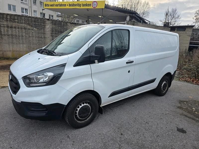 Gebraucht Ford Transit Custom 131 PS (96 kW) 2019 Weiß Van / Kleinbus