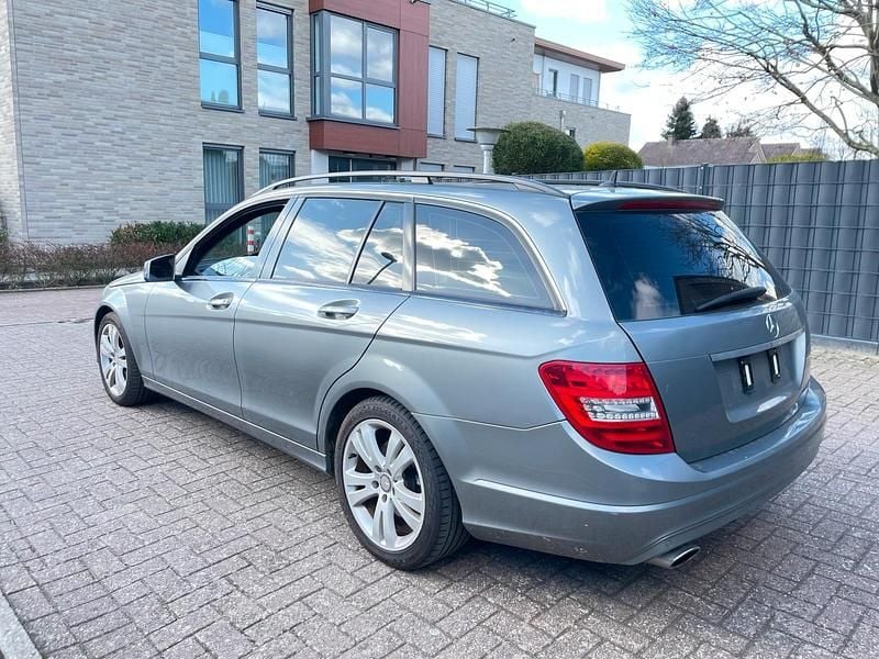 Gebraucht Mercedes C250 204 PS (150 kW) 2012 Grau Kombi