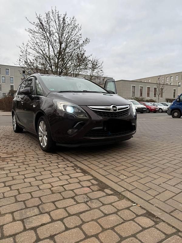 Gebraucht 2012 Opel Zafira Tourer Van / Kleinbus | 4.695 € (Guter Preis) - Bild 1/4
