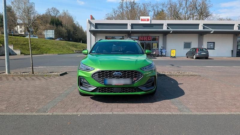Gebraucht Ford Focus ST 280 PS (205 kW) 2023 Grün Kombi