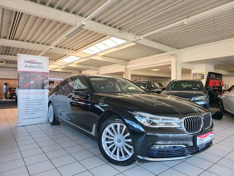 Gebraucht BMW 750 449 PS (330 kW) 2015 Schwarz Limousine
