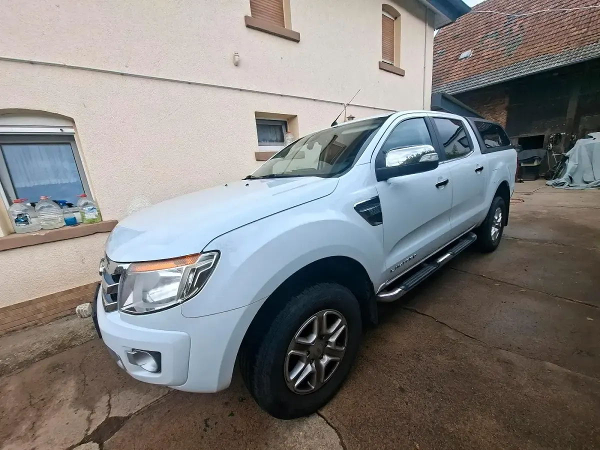 Gebraucht Ford Ranger 150 PS (110 kW) 2014 Weiß Pickup