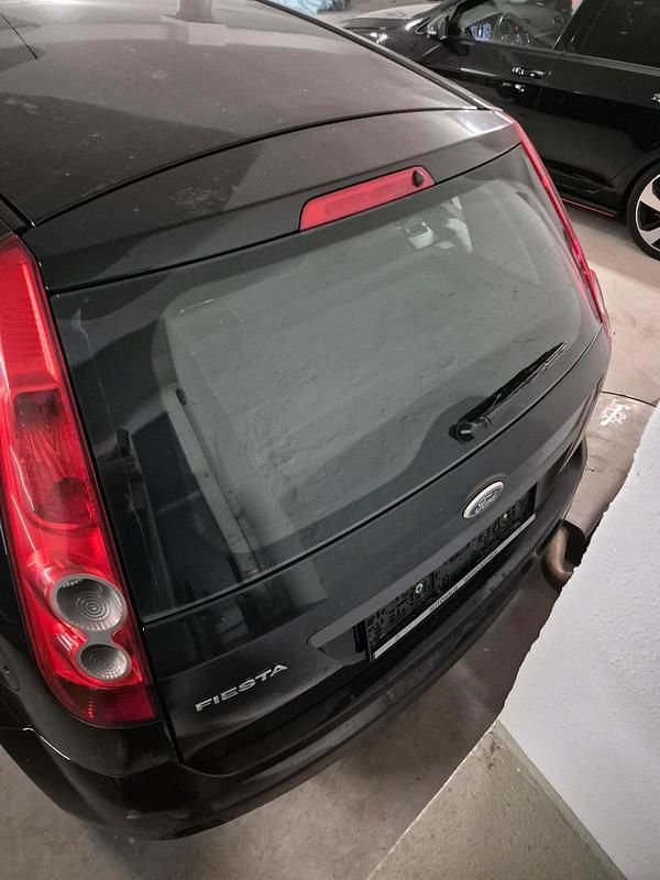 Gebraucht Ford Fiesta 86 PS (63 kW) 2006 Schwarz Kleinwagen